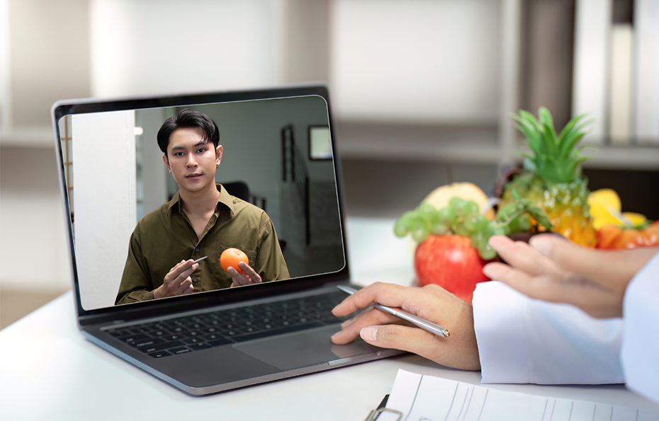 Dietetics consultation with client and dietitian